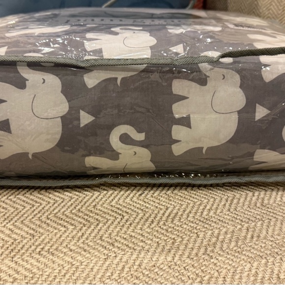 Elephant 6 Piece Crib Bedding Set - Picture 2 of 12